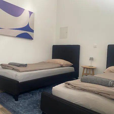 Privates & Gemuetliches Inklusive Parkplatz *